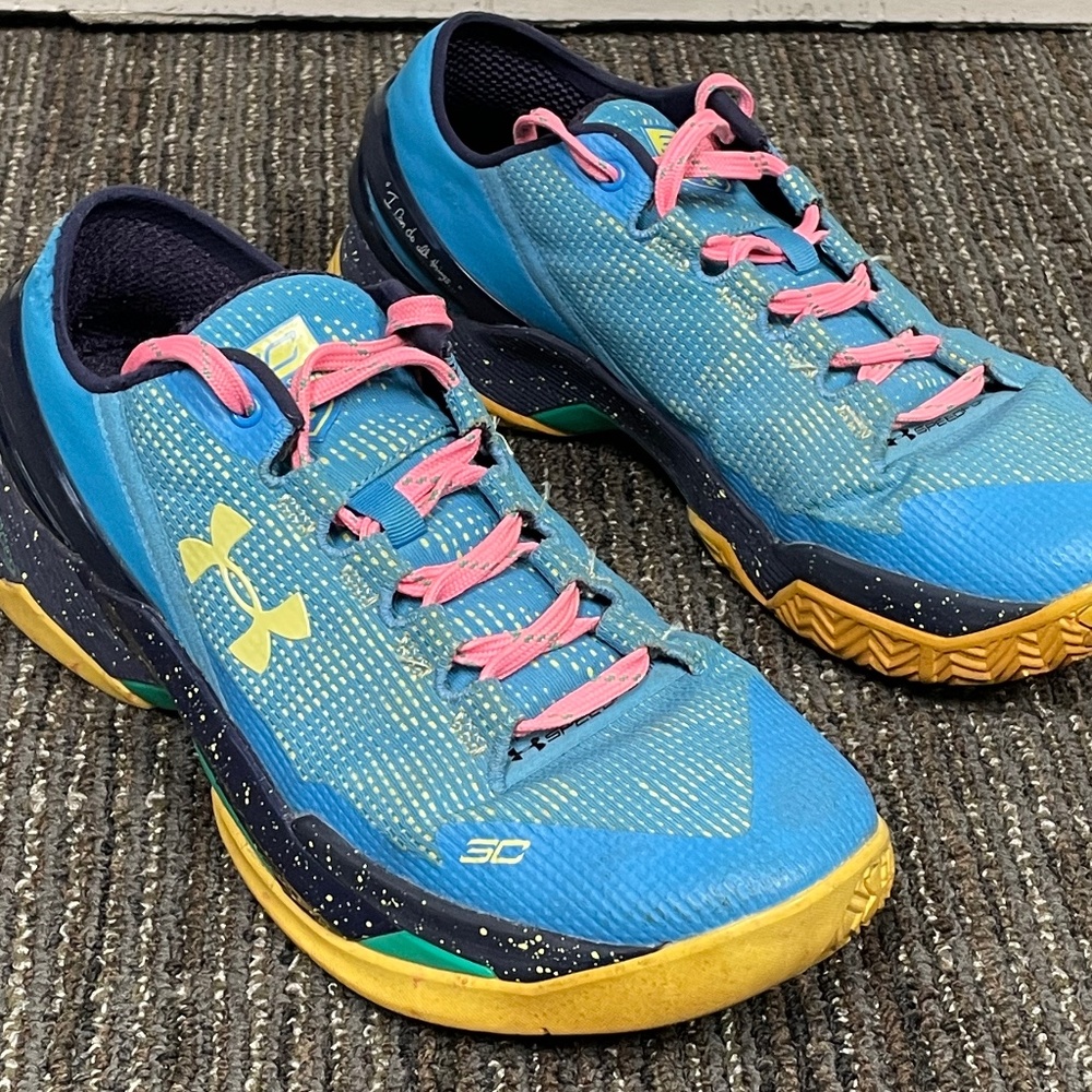 UA Curry 2.5 Low